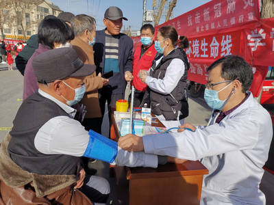 寧夏生態(tài)環(huán)境廳 服務(wù)送上門，環(huán)保植于心——扎實開展“四進”宣傳與學(xué)雷鋒環(huán)保志愿服務(wù)活動